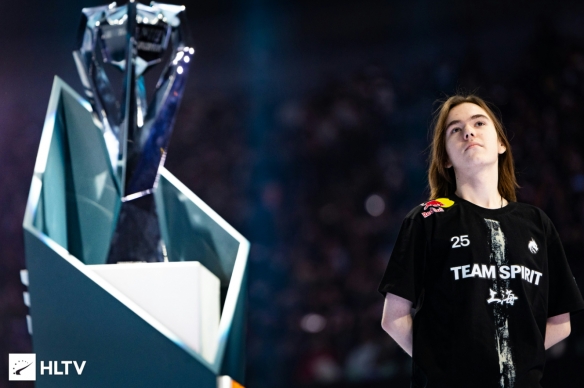 外媒统计：GEN横扫T1的夏决创造LCK历史最高观众峰值纪录