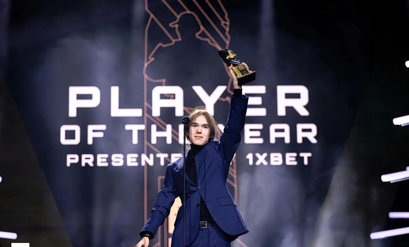 数据里程碑预告：Tian即将达成1500次击杀